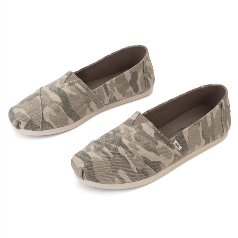 Toms Camo Alpargatas size 8